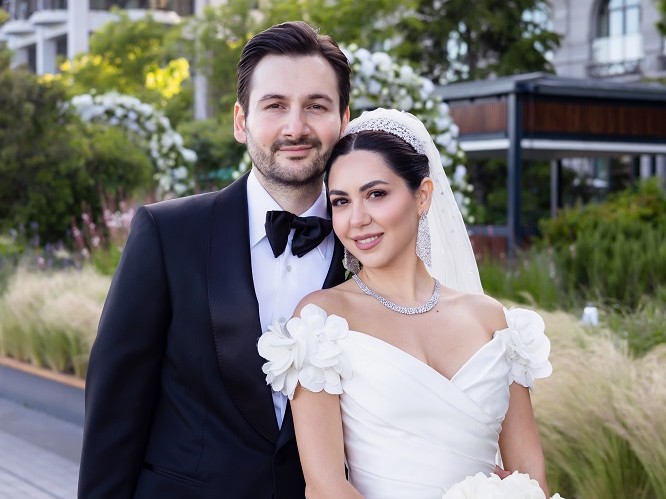 Nilüfer Bulut Kızını Evlendirdi