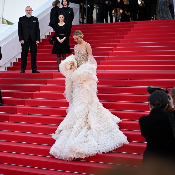 Cannes 2024 En İyi Kırmızı Halı Stilleri