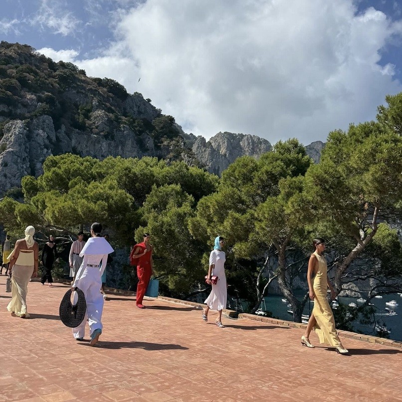 Jacquemus'dan Yeni Koleksiyon İle Kutlama