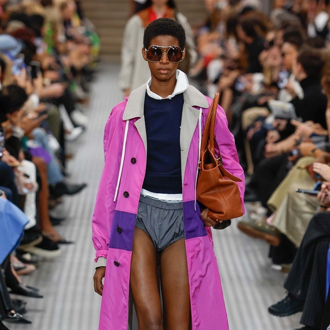 Miu Miu 2025 İlkbahar/ Yaz Koleksiyonu