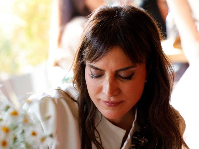 Rosella Karabacak Annesine İthaf Ettiği Yemek Kitabını Tanıttı