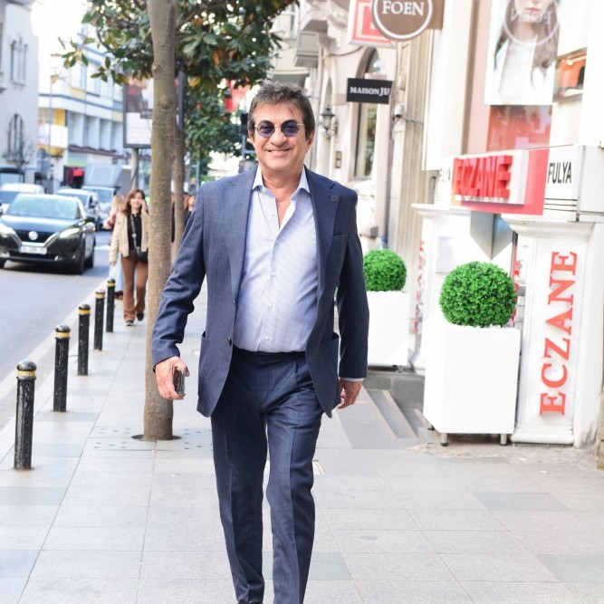 Şamdan Plus Objektifinden Caddelerde Ünlü İsimler