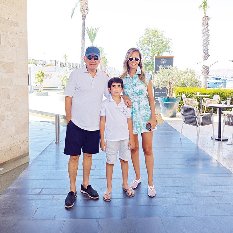 Şamdan Plus Objektifinden Caddelerde Ünlü İsimler