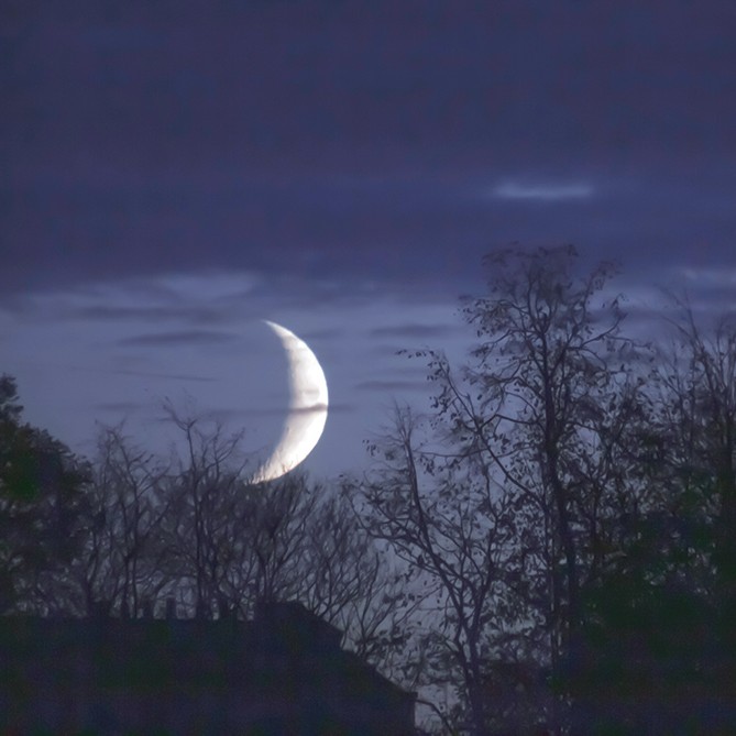 23 Ağustos'ta Gerçekleşecek Yeniay'da Burçları Neler Bekliyor