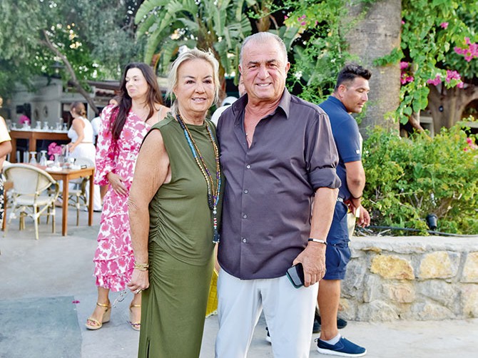 Şamdan Plus Objektifinden Caddelerde Ünlü İsimler