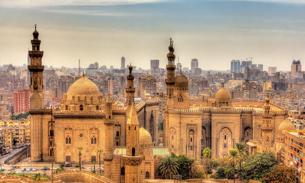 Tarihe Açılan Yeni Bir Kapı ve Büyülü Bir Şehir "Kahire"