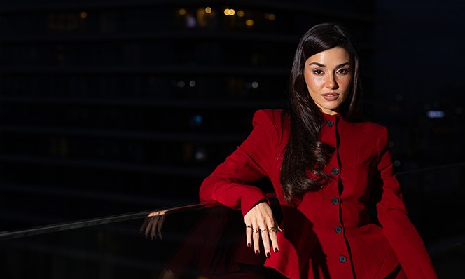 Nocturne, Hande Erçel’le Paris’te Çektiği Yeni Filmini Tanıttı