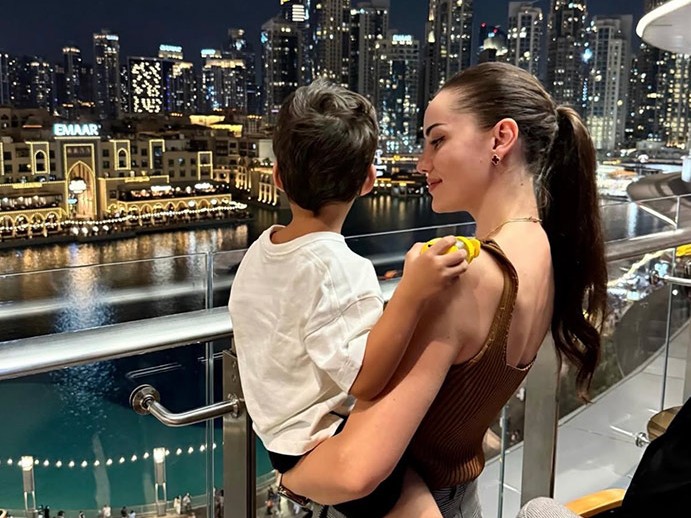 Fahriye Evcen Dubai'de