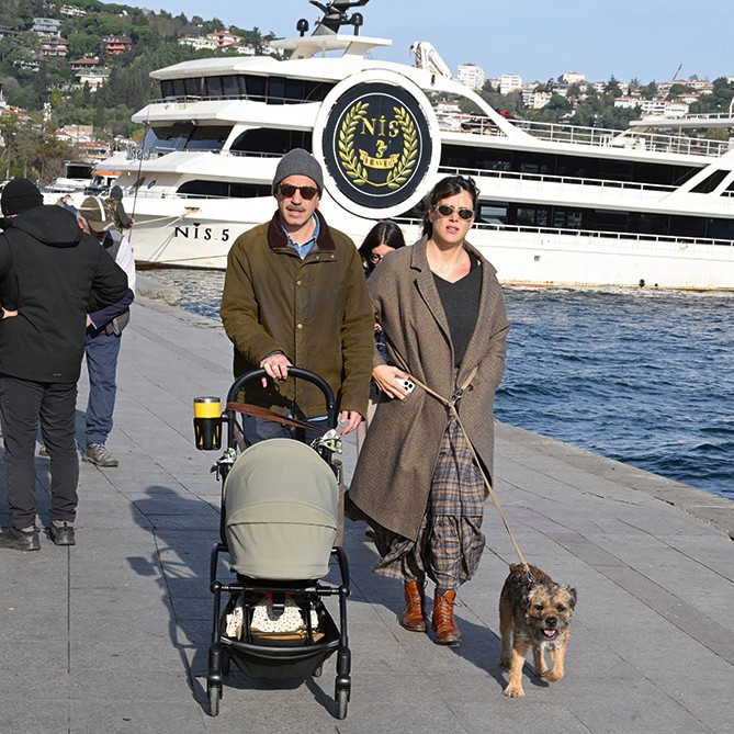 Şamdan Plus Objektifinden Caddelerde Ünlü İsimler