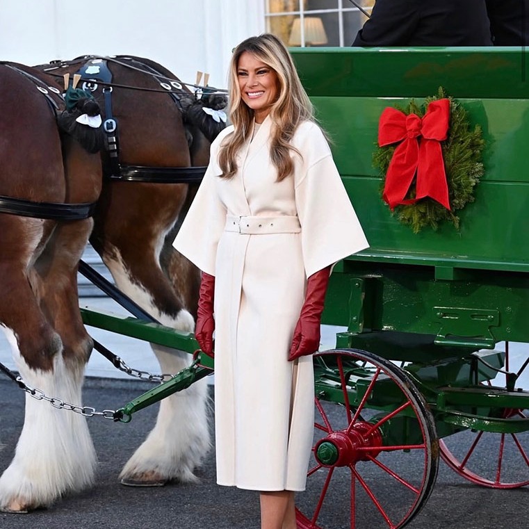 Melania Trump, Beyaz Saray’da Noel Hazırlıklarını Başlattı
