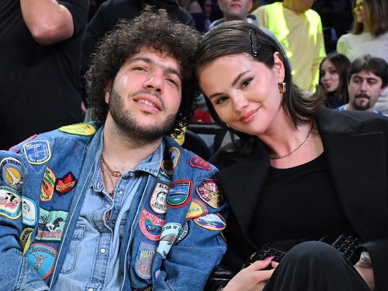 Selena Gomez ve Benny Blanco Lakers Maçında Görüntülendi