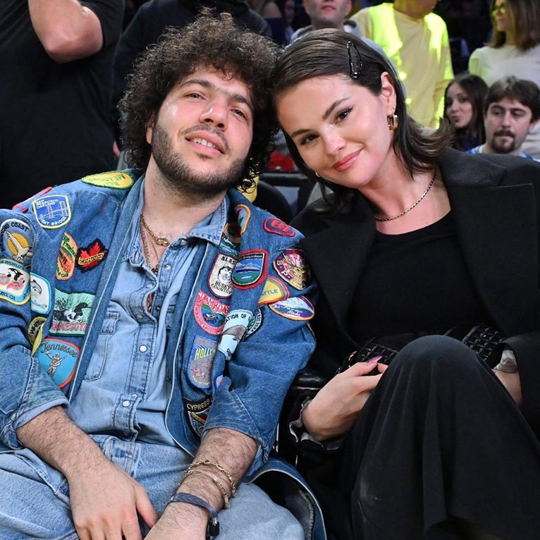 Selena Gomez ve Benny Blanco Lakers Maçında Görüntülendi