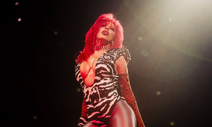 Doja Cat, Amor Garibovic İmzalı Özel Görünümüyle Sahne Aldı