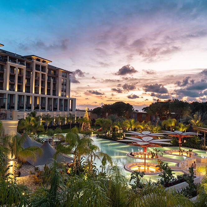 Akdeniz’de Işıltılı Bir Yeni Yıl Atmosferi