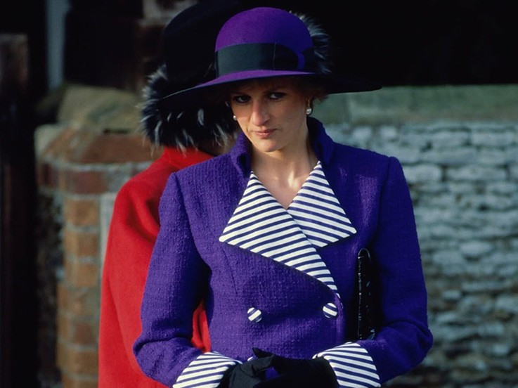 Princess Diana’nın Noel Stilinden Zamansız Kareler