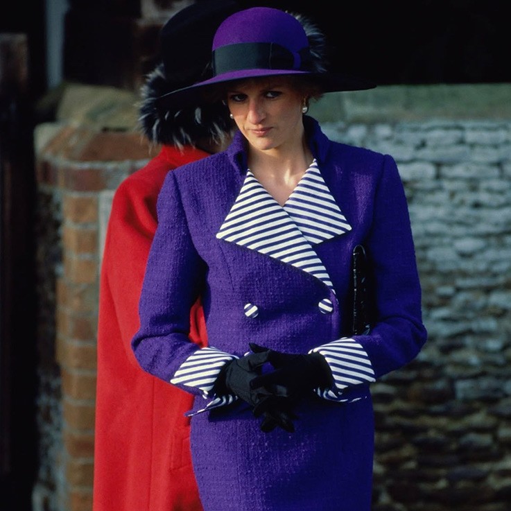 Princess Diana’nın Noel Stilinden Zamansız Kareler