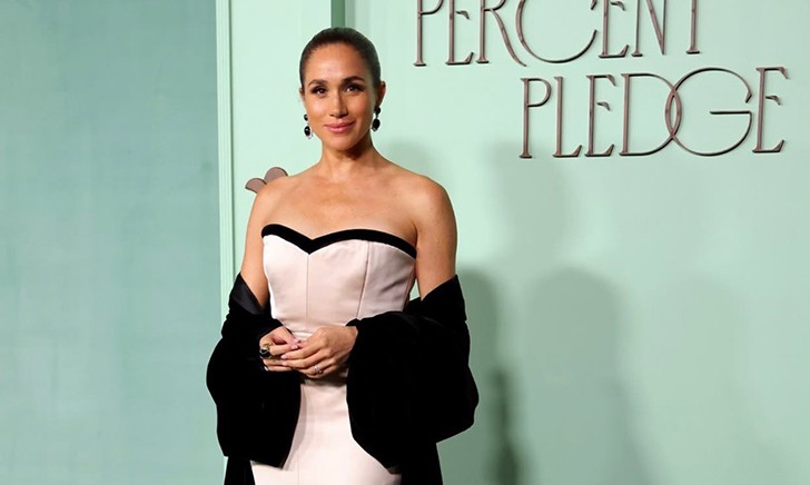 Meghan Markle Los Angeles’ta Zarif Duruşuyla Dikkat Çekti