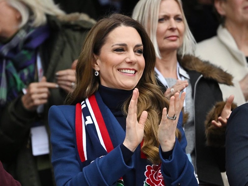 Tribünlerde Kraliyet Rüzgarı