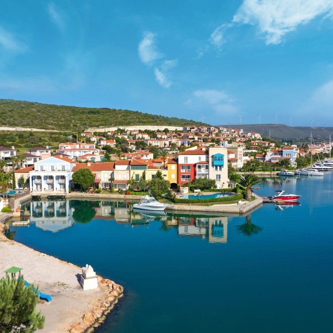 Alaçatı Lüks Mekanlar Rehberi: Zarafetin, Ritmin ve Stil Sahibi Kaçamakların Adresi