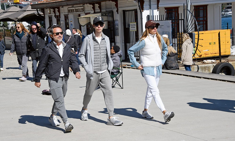 Şamdan Plus Objektifinden Caddelerde Ünlü İsimler