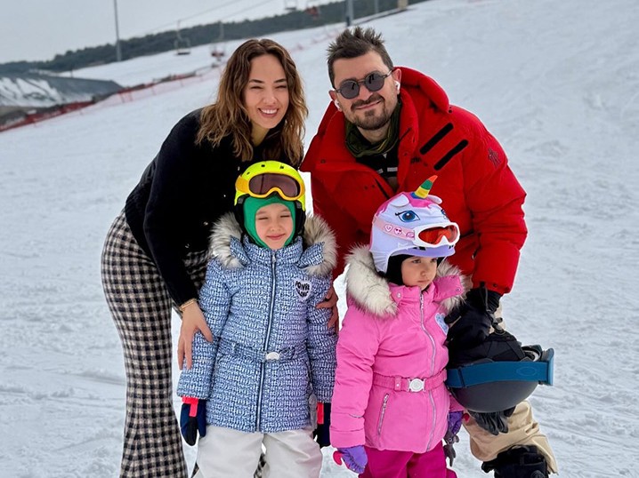 Seda Bakan Bayramı Ailesiyle Kar Tatilinde Geçirdi