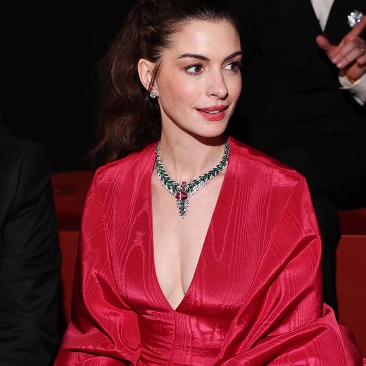 Milano Gecesinde Dikkat Çeken Stil: Anne Hathaway