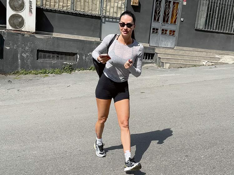 Şamdan Plus Objektifinden Caddelerde Ünlü İsimler