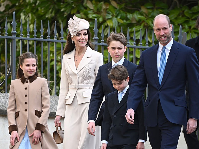 Windsor’da Kraliyet Ailesinden Zarif Görünüm