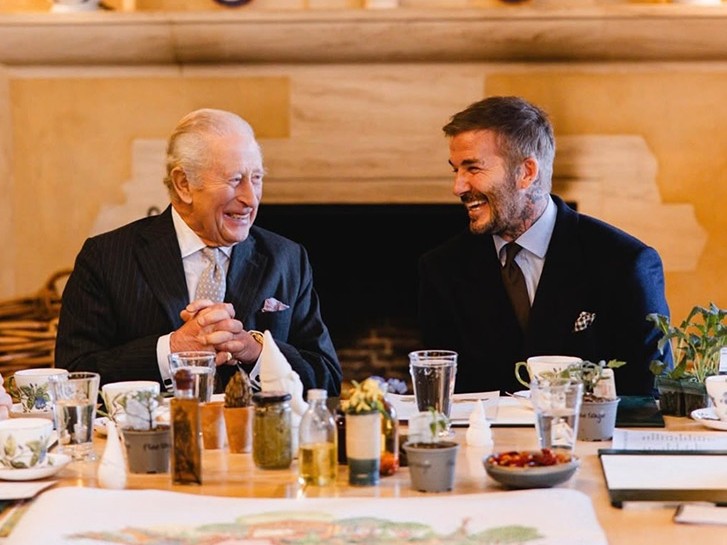 Kral Charles ve David Beckham Highgrove’da Buluştu