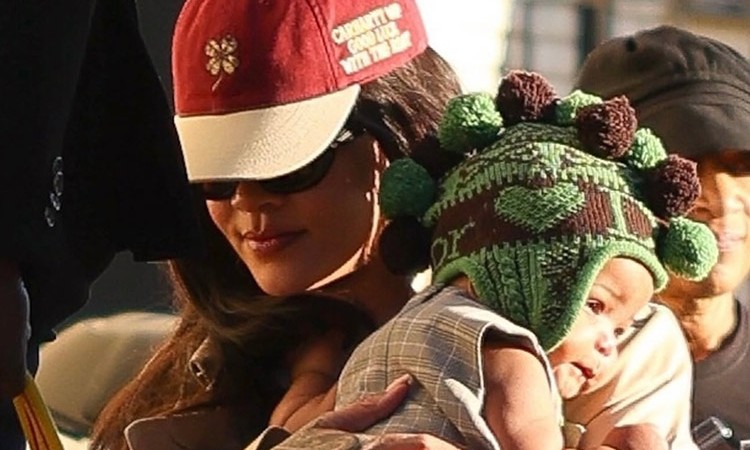 Rihanna, Paris’te Rosie ile görüntülendi