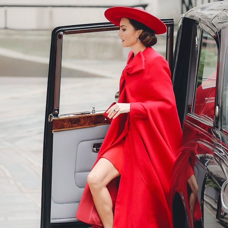 Prenses Kate’in Kırmızıyla Kurduğu Güçlü Stil Dili