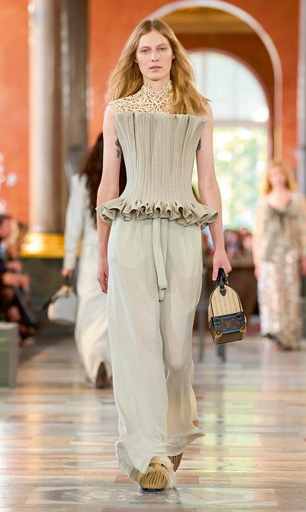 Moda: Mayısın Güçlü Dokunuşları