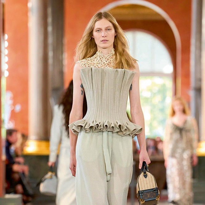 Moda: Mayısın Güçlü Dokunuşları