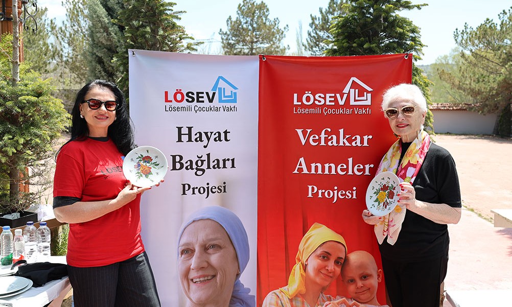 Lösev ve Kütahya Porselen'den Anneler Günü İçin Anlamlı Mesaj; “Güçlü Anne, Güçlü Bir Aile ve Umut Dolu Yarınlar Demektir”