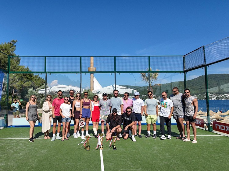Ünlüler Padel Kortunda Buluştu: Bodrum’da Keyifli Turnuva