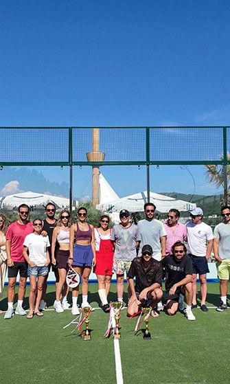 Ünlüler Padel Kortunda Buluştu: Bodrum’da Keyifli Turnuva
