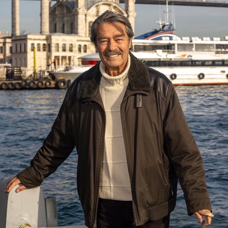 Türk Sinemasının Usta İsmi "Kadir İnanır" Hayatını Kaybetti