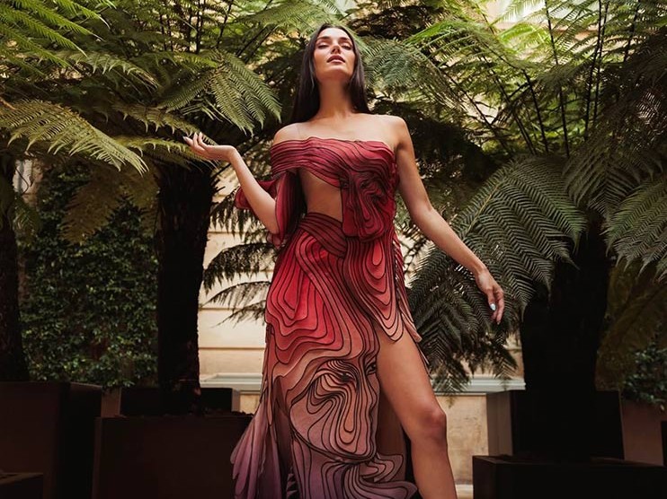 Hande Erçel, Paris Haute Couture Moda Haftası’nda