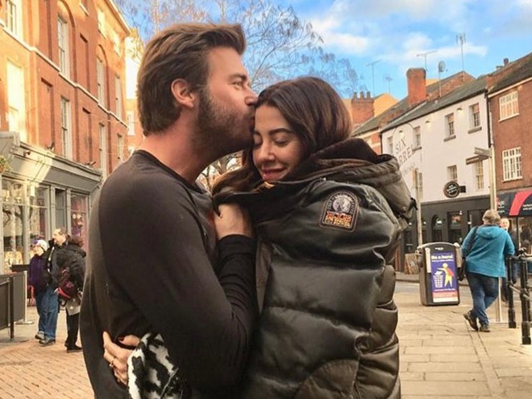 Kıvanç Tatlıtuğ ve Başak Dizer Tatlıtuğ Ailesi Büyüyor