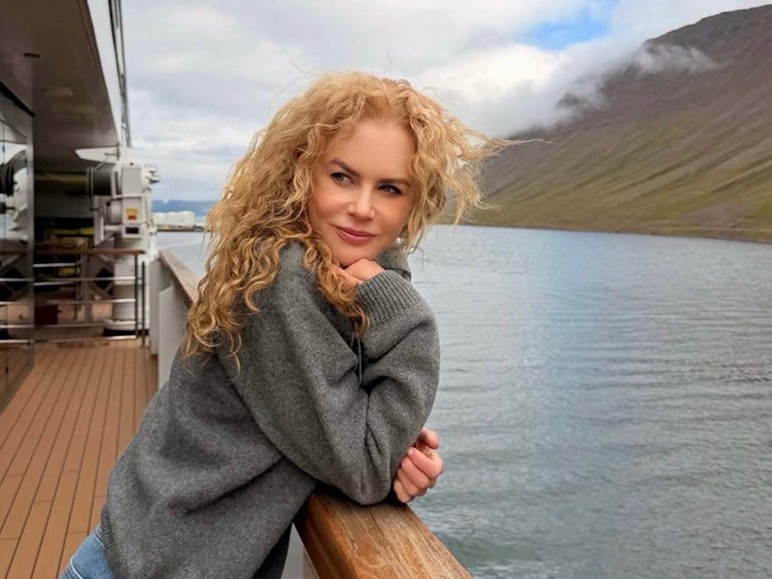 Nicole Kidman’dan İzlanda’da Doğal Kareler