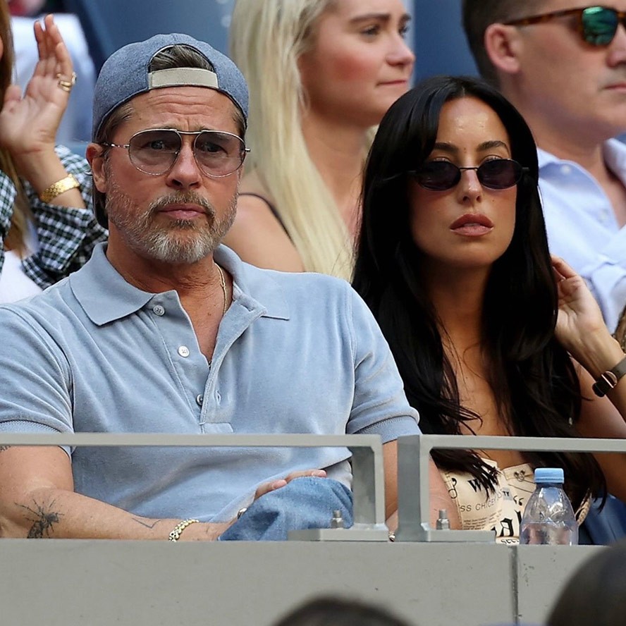 Brad Pitt ve Ines de Ramon US Open tribünlerinde