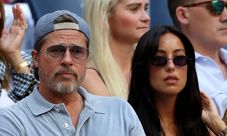 Brad Pitt ve Ines de Ramon US Open tribünlerinde