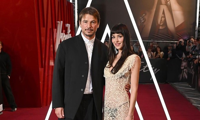 Dakota Johnson ve Josh Hartnett “Verity” Galasında