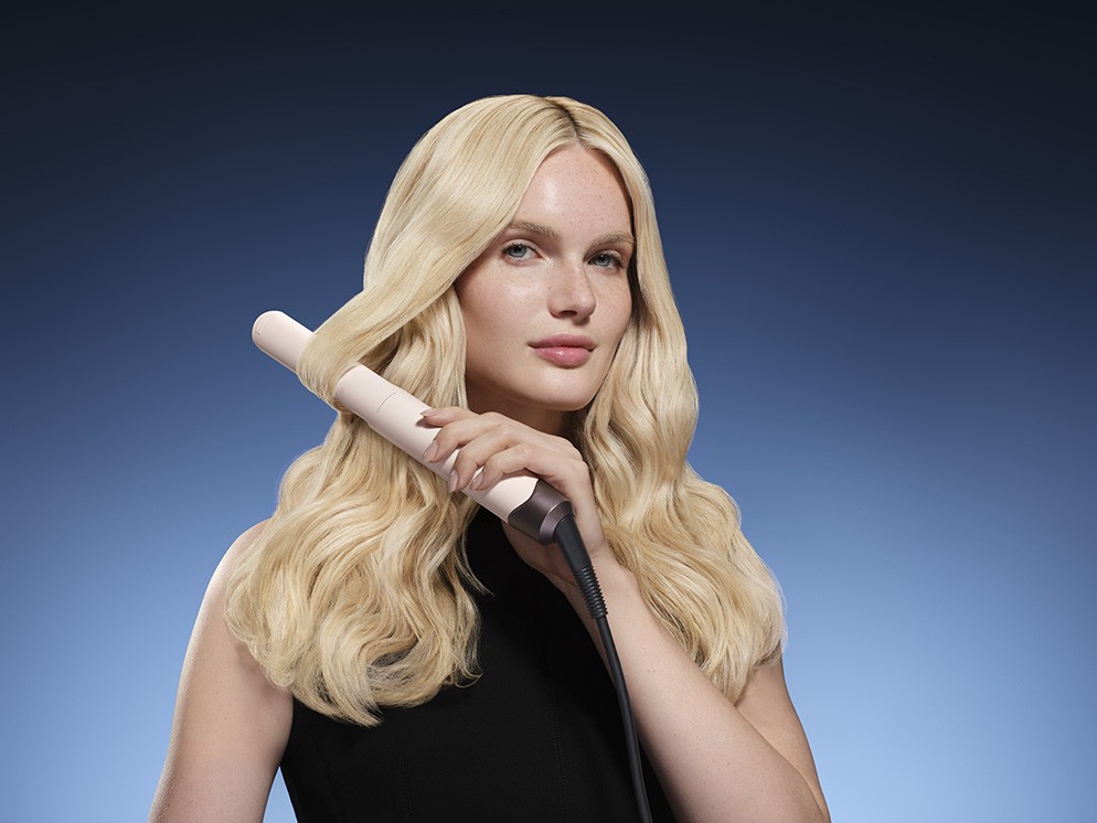 Işıltılı ve Pürüzsüz Saçlarda Yeni Bir Çağ: Dyson Airsmooth™  ve Dyson Corrale CoolShine™