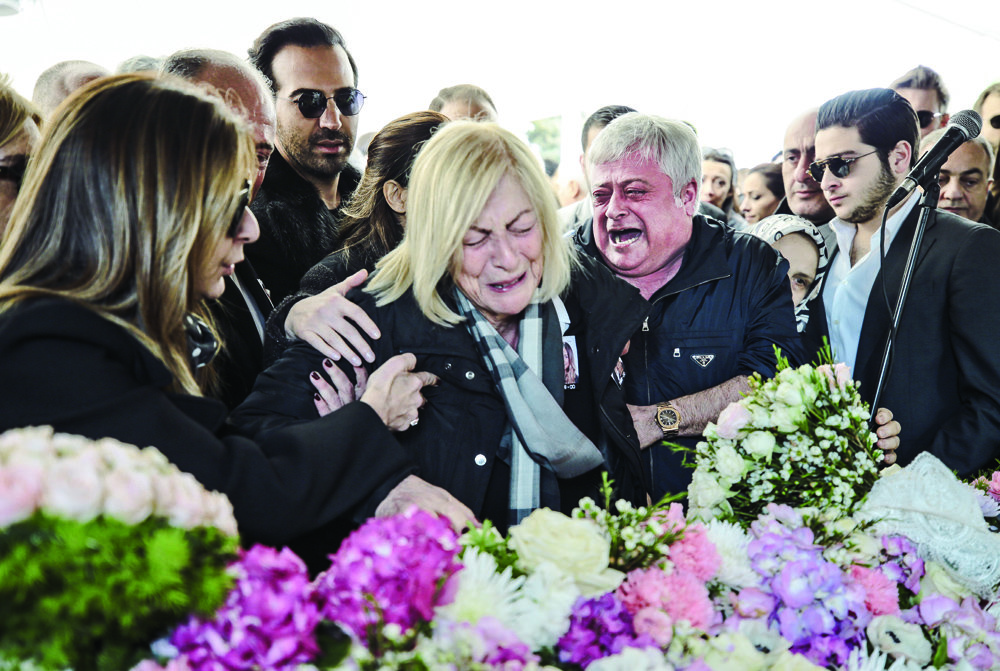 Gözyaşları içinde uğurlandılar