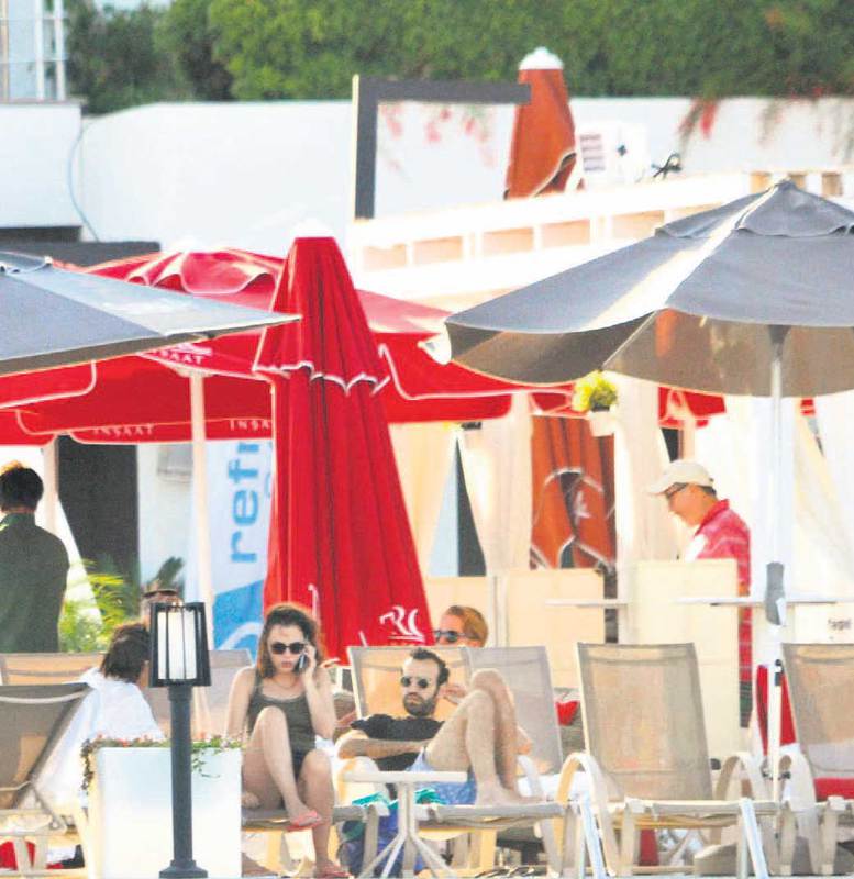 Anneanne ve sevgili ile tatil