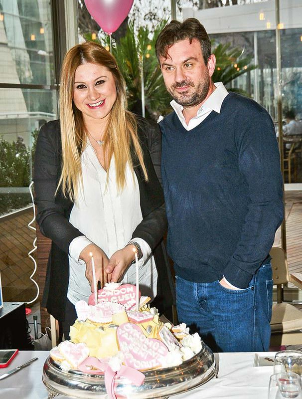 Sürpriz baby shower partisi duygulandırdı