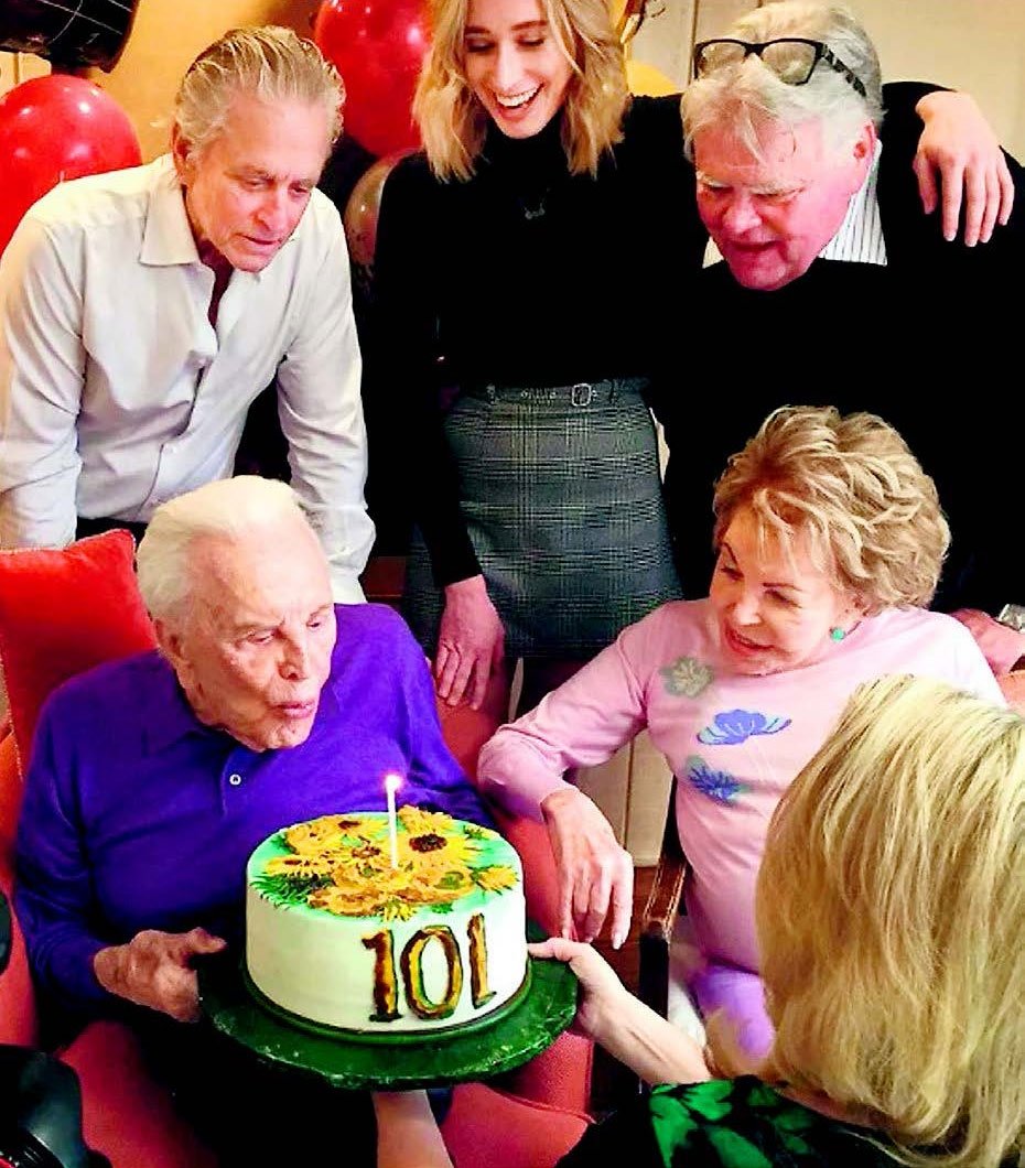Kirk Douglas 101 yaşında
