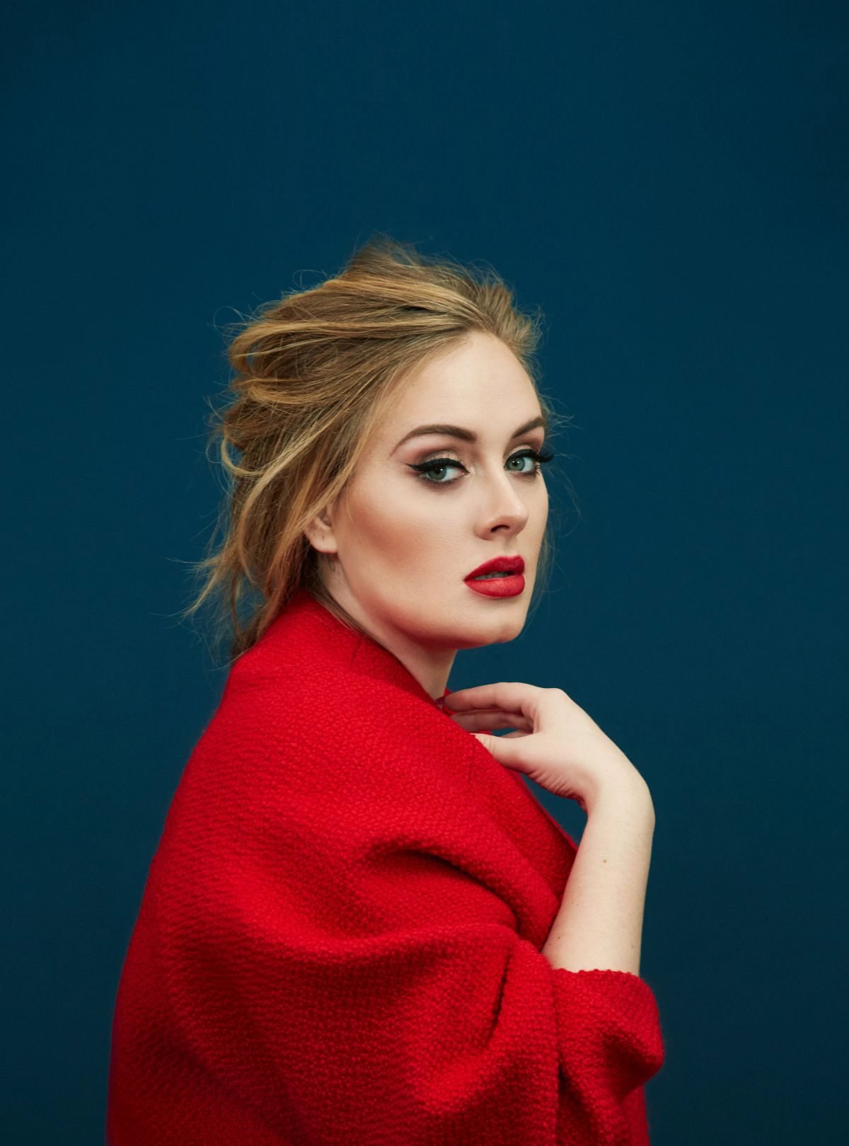 Adele'in dönüşü muhteşem oldu