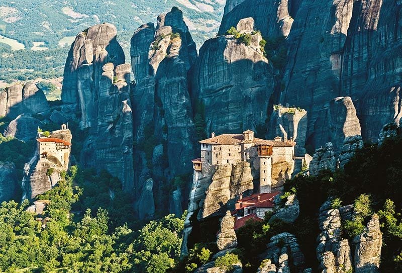 'Havada asılı' olan manastırların bölgesi: Meteora